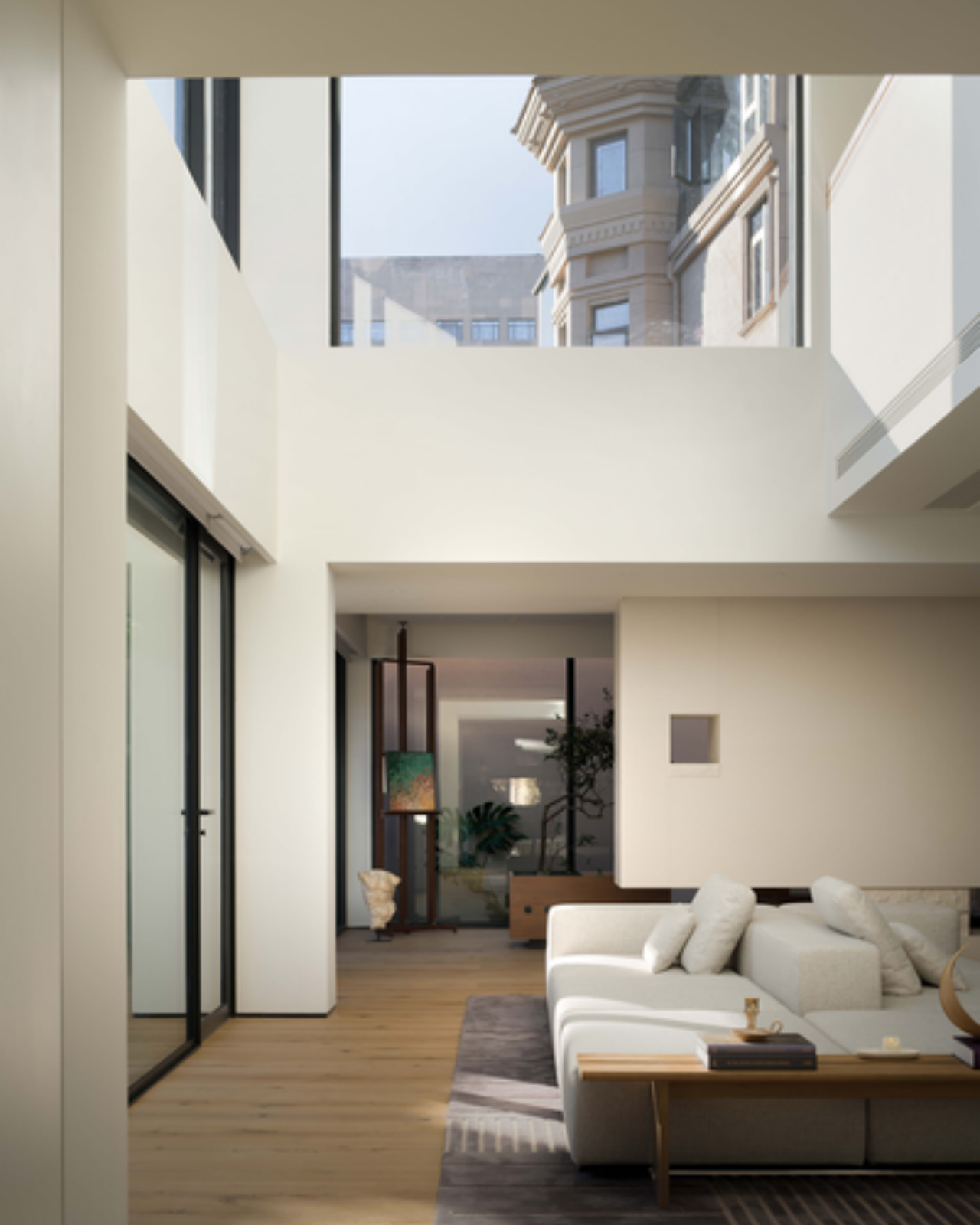 One Sofa, Holding Three Generations of Everyday Life