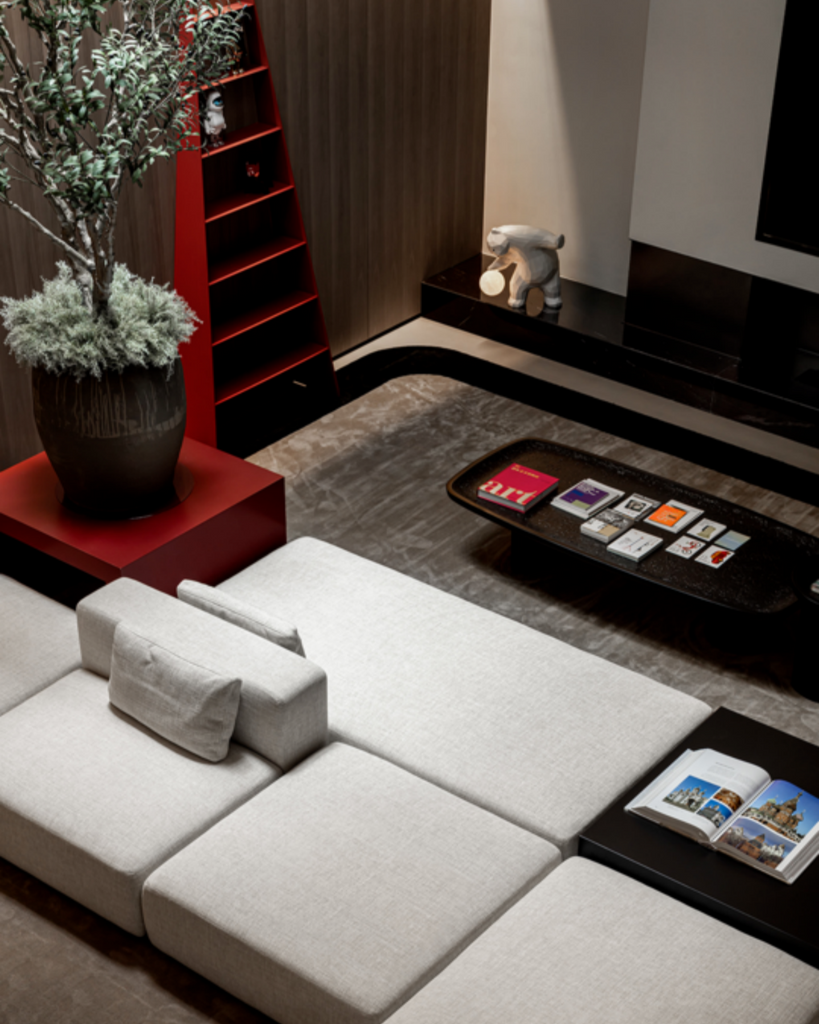 Between Passion and Stillness: A Sofa’s Sincere Expression