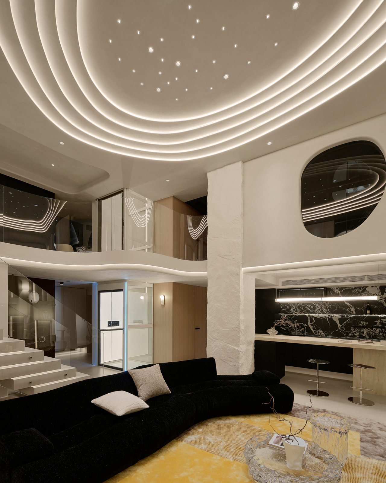 A Flowing Home: The Symphony of Art and Life