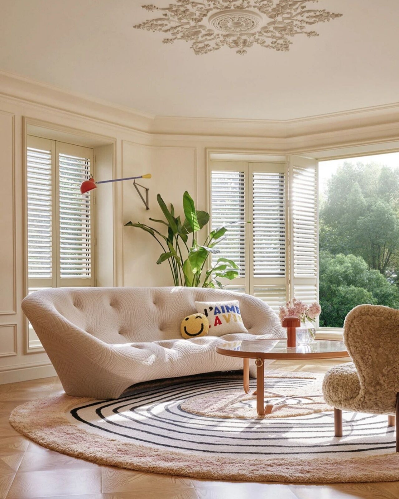 [Realm of Ease] A Gentle Home Woven by the Sofa