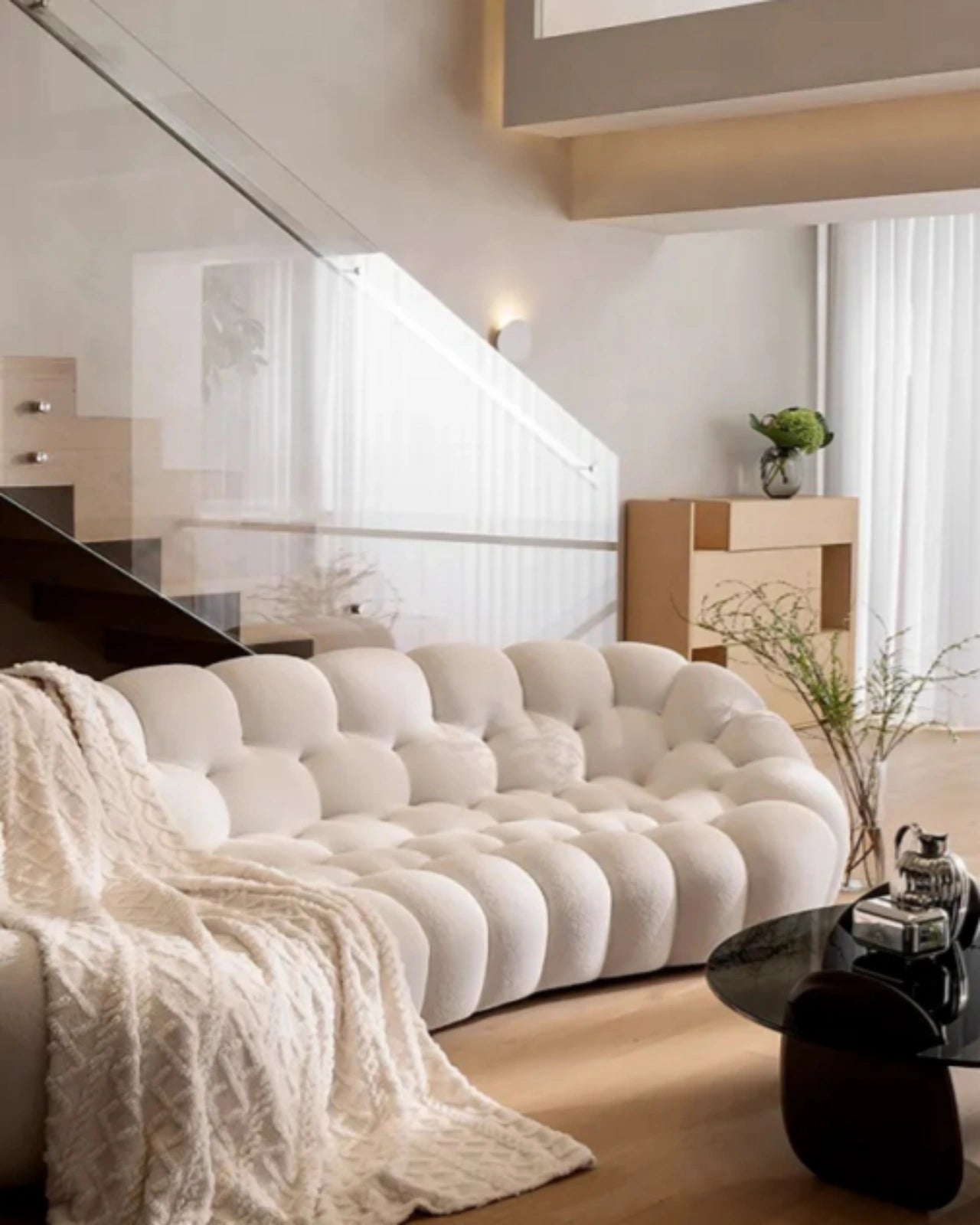 Minimalist Cloud-like Soft Sofa: Key to Modern Minimalist Home Décor