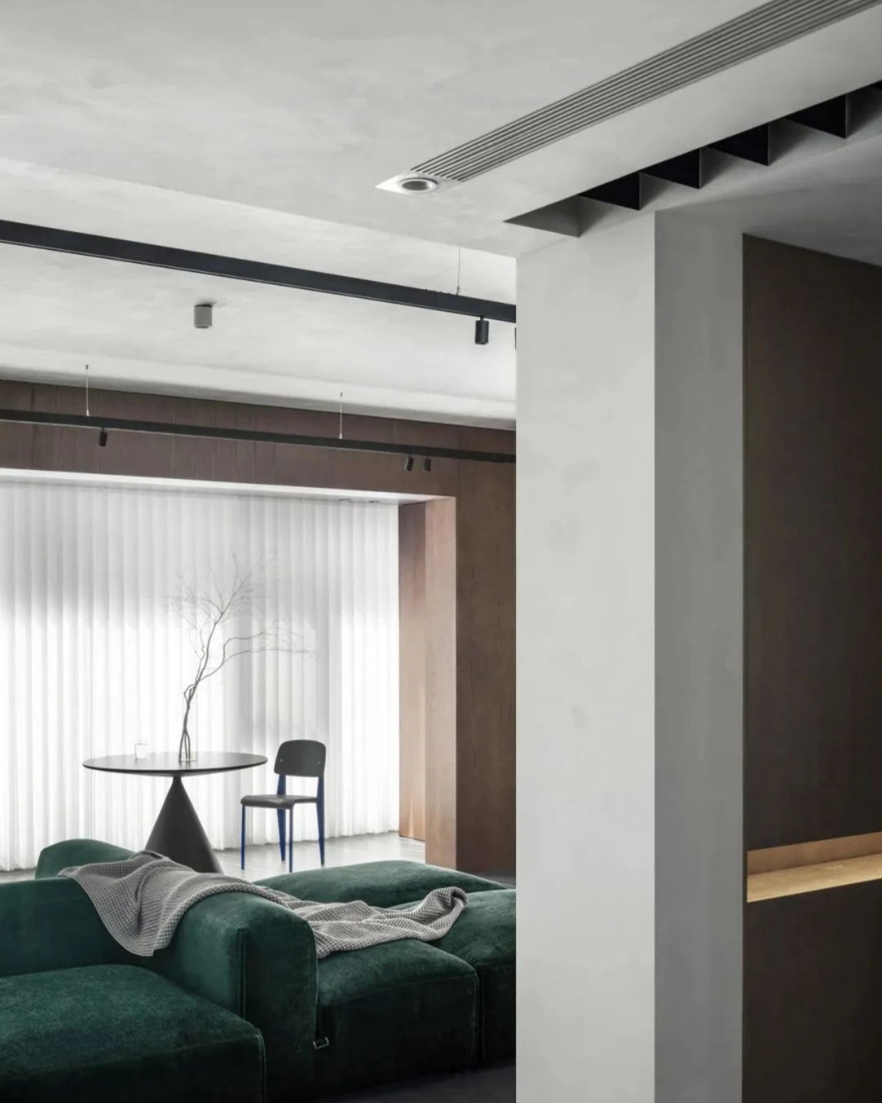 Modern Home Design Guide: Furniture Arrangement Tips to Enhance Style and Functionality